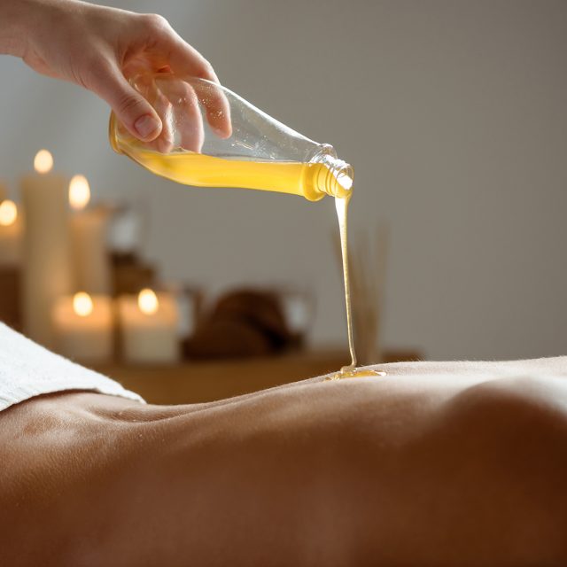 https://www.sandra-pereira.com/wp-content/uploads/2023/09/massage_californien_cabourg-640x640.jpg